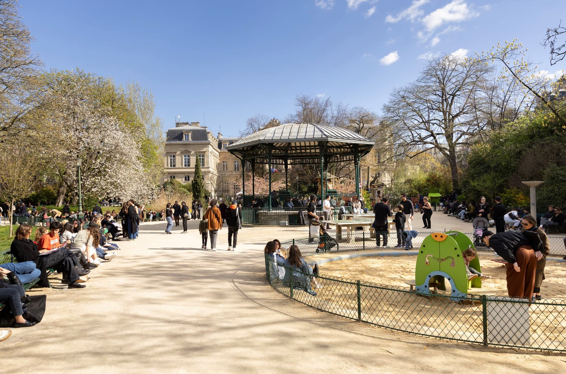 Square du Temple – Elie Weisel 