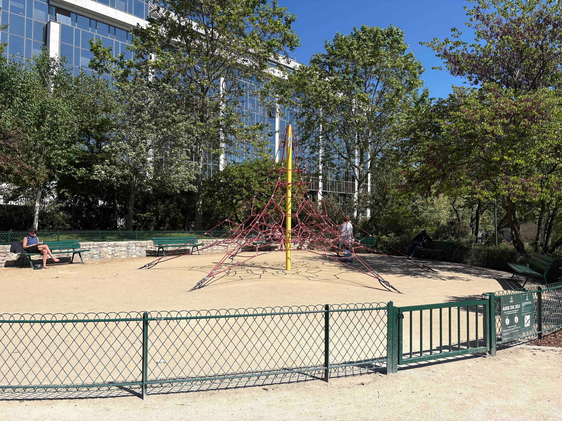 Jardin Villemin Mahsa Jîna Amini