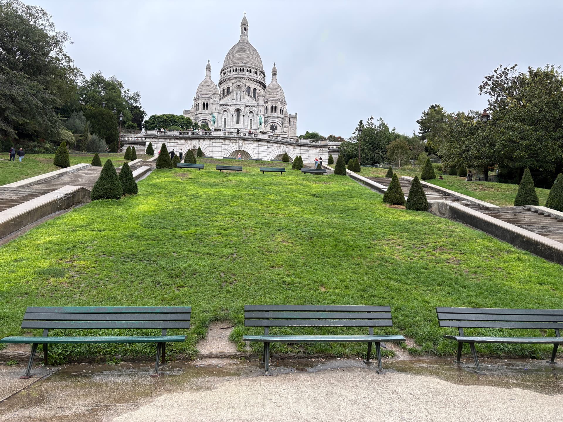 Square Louise Michel