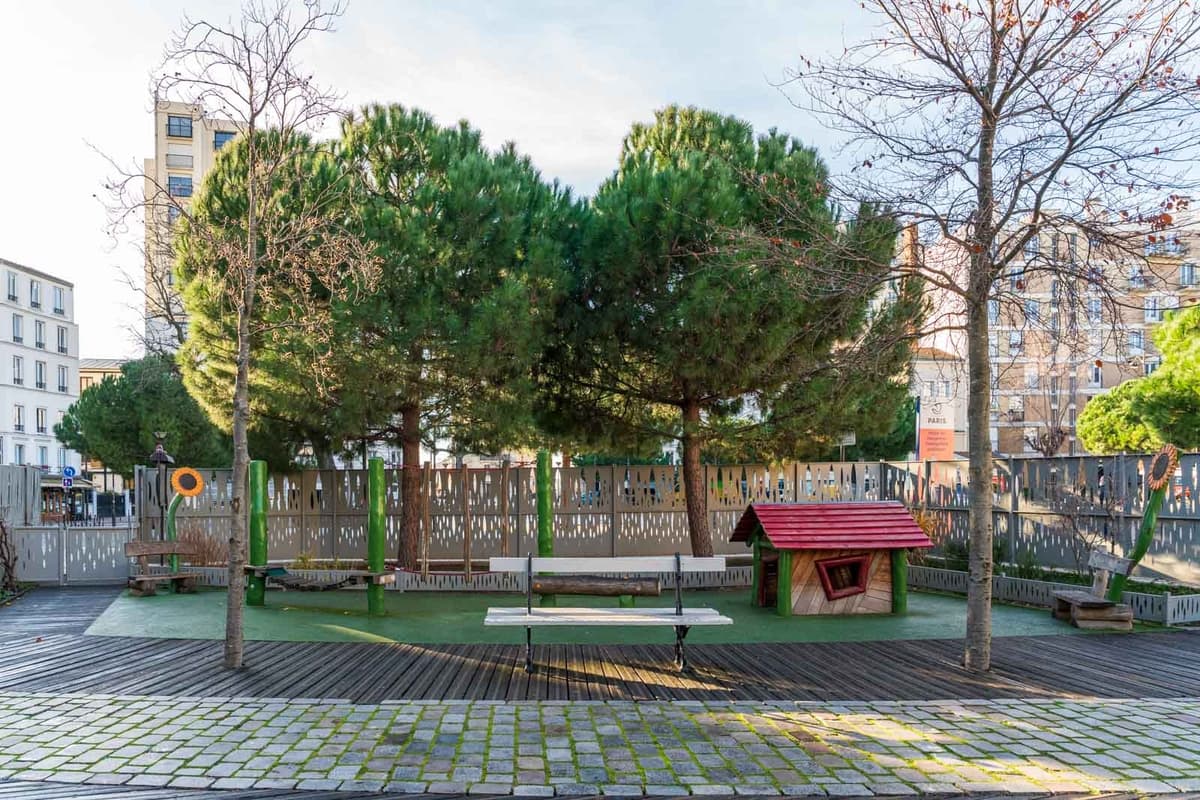 Place de la Réunion 