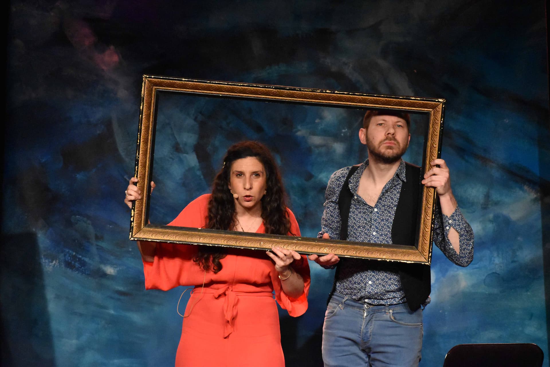 Un Bleu si bleu à l'Essaion théâtre