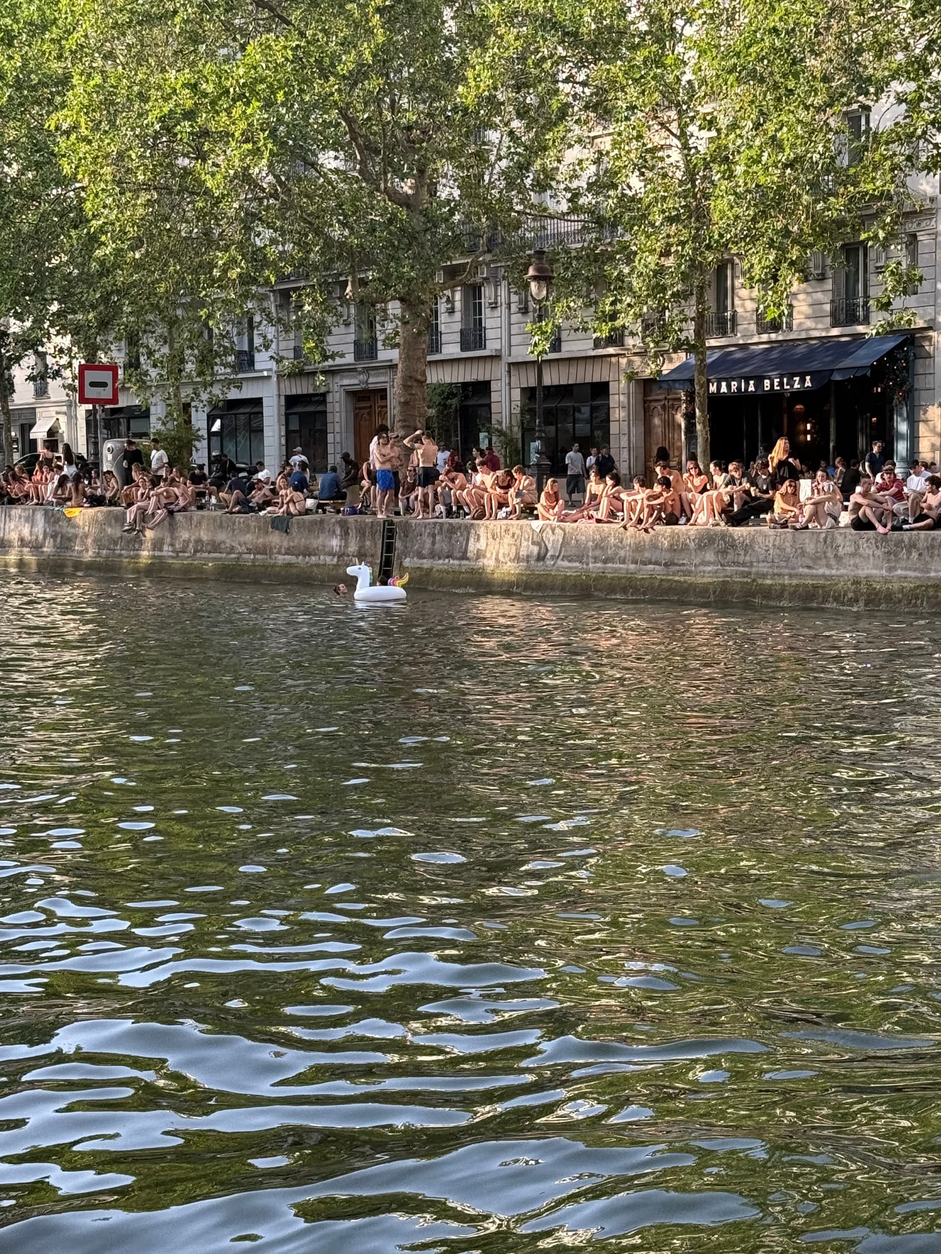 Baignade du canal Saint-Martin