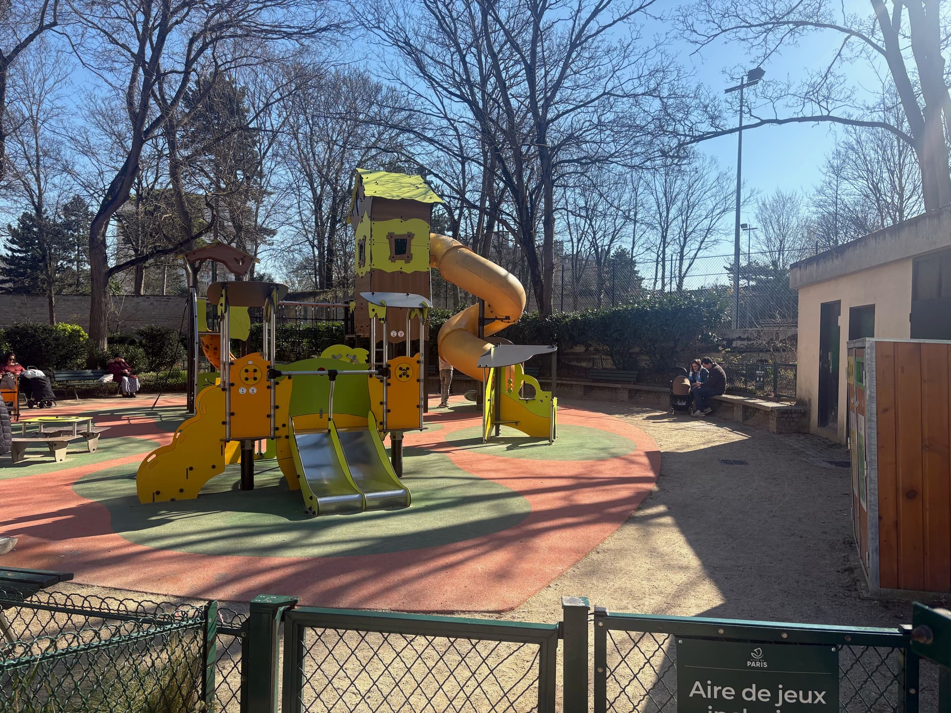 Square du Télégraphe-Belleville