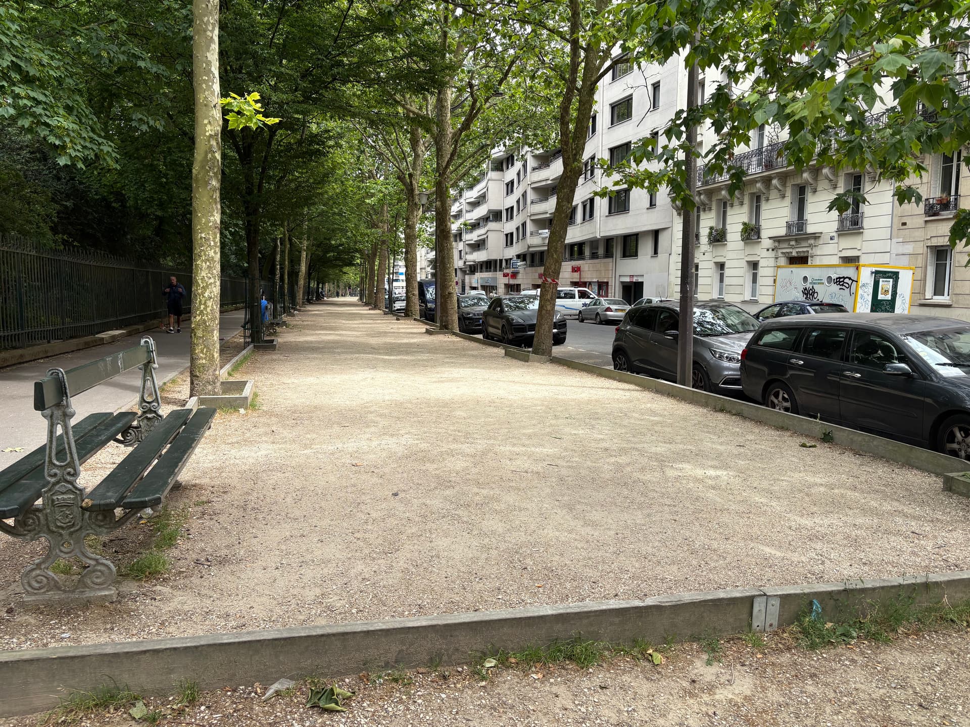 Le terrain de pétanque des Buttes-Chaumont